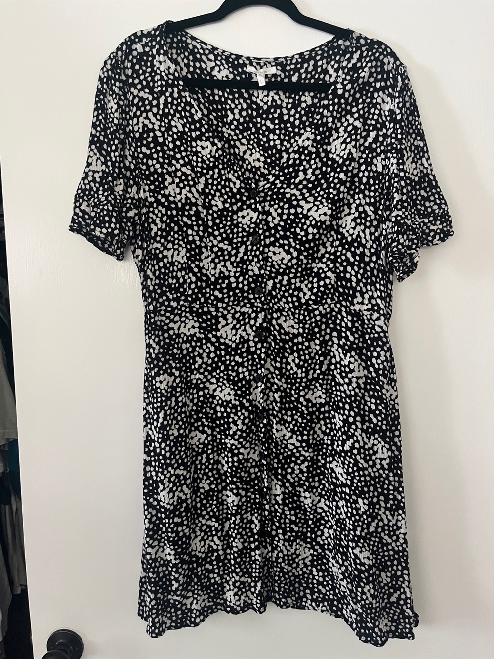 Maurices Black & White Short Sleeve Printed Tunic Top